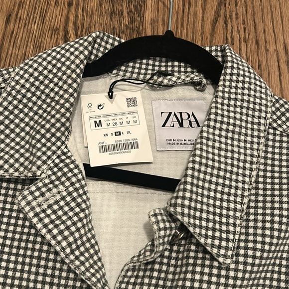 Medium Blk & Wht Jean Jacket Cropped - Picture 3 of 9